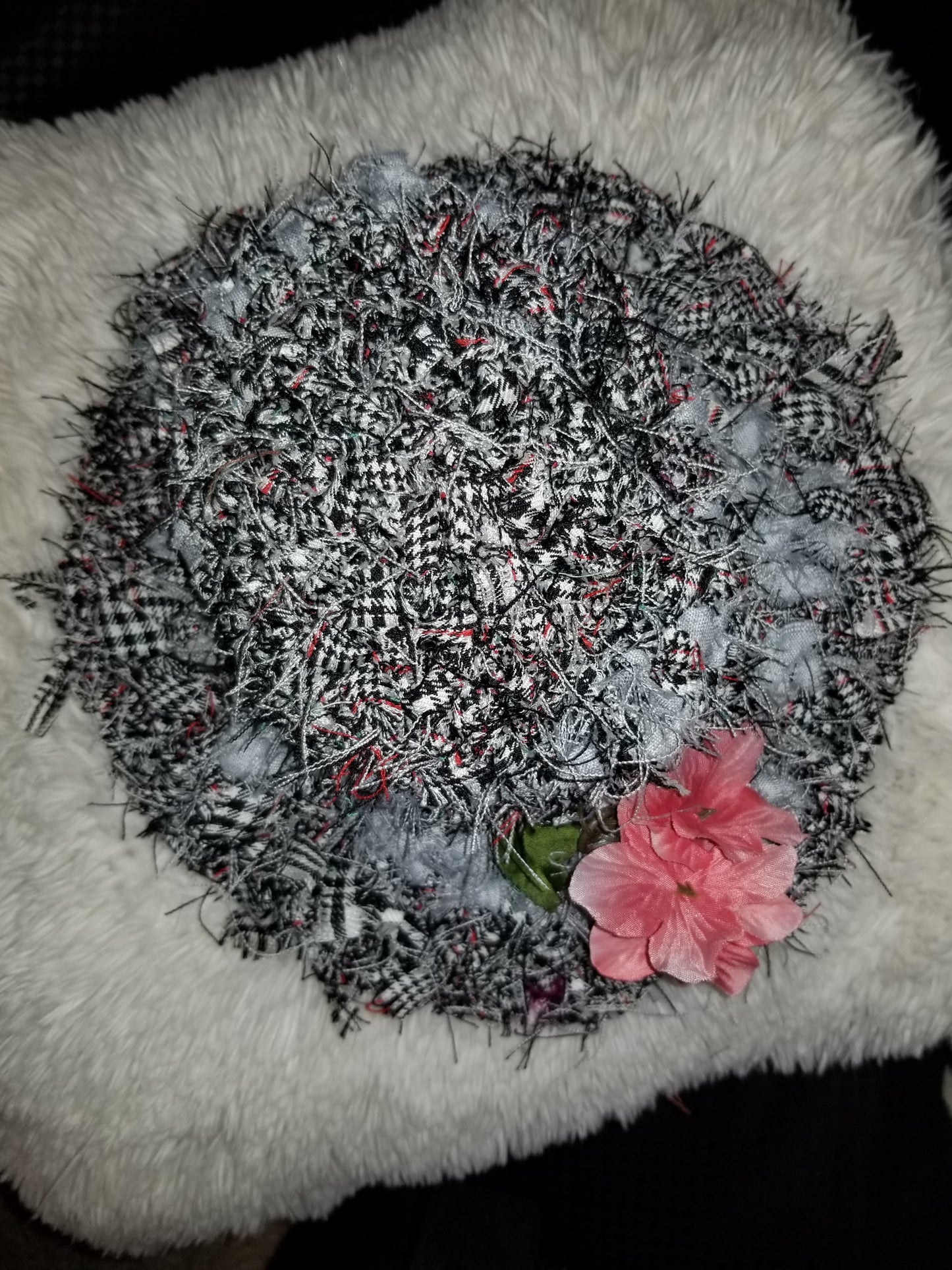 hat....red...black...grey